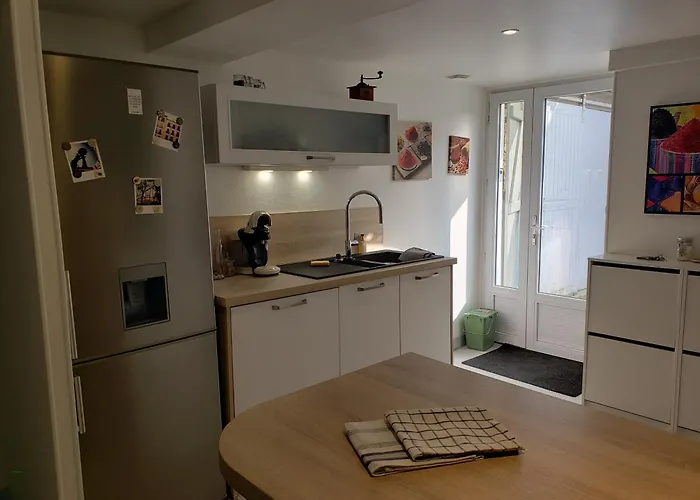 Maison De Charme Avec Terrasse Semesterbostad