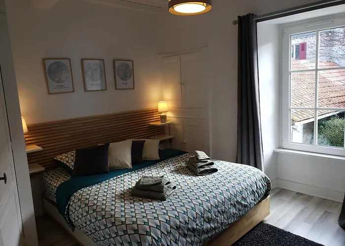 Maison De Charme Avec Terrasse *