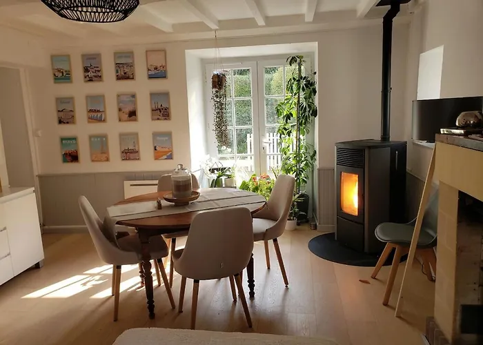 Maison De Charme Avec Terrasse *